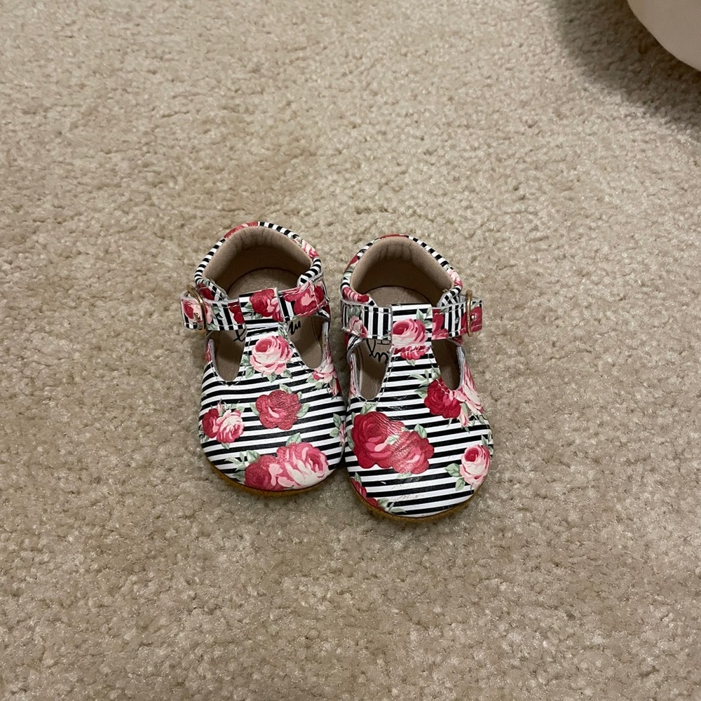 3-6m monkey feet
